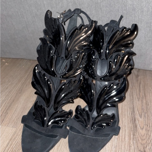 Giuseppe Zanotti Cruel Summer Heels - Picture 2 of 2
